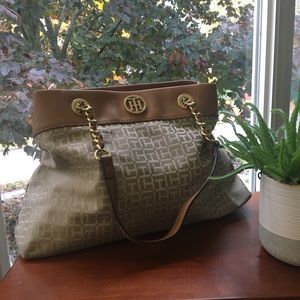 Tommy Hilfiger shoulder bag